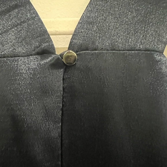 NWT BANANA REPUBLIC Navy Blue Sleeveless Halter Strap Tunic Satin M​ - Picture 3 of 4